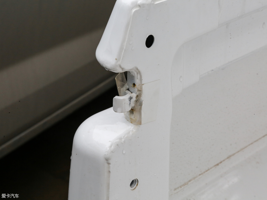 2018UF30 1.5L m~d1015