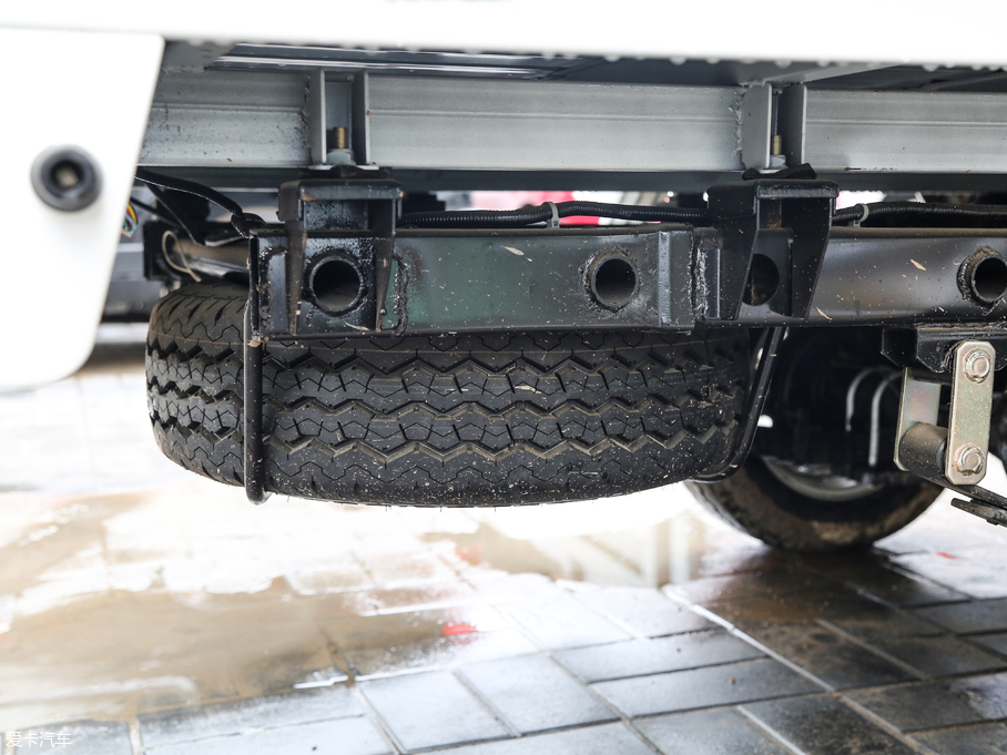 2018UF30 1.5L m~d1015