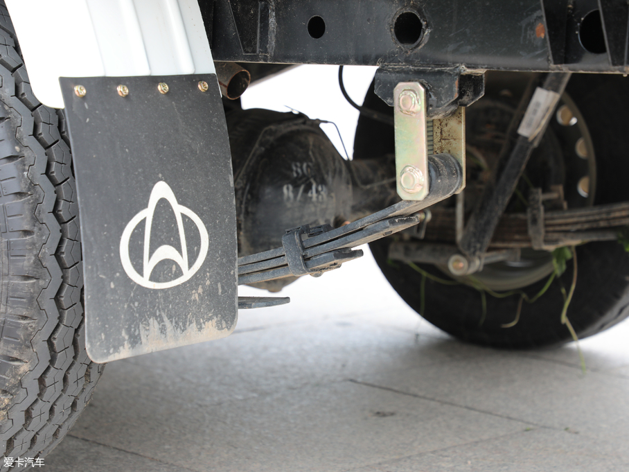 2018UF30 1.5L m~d745