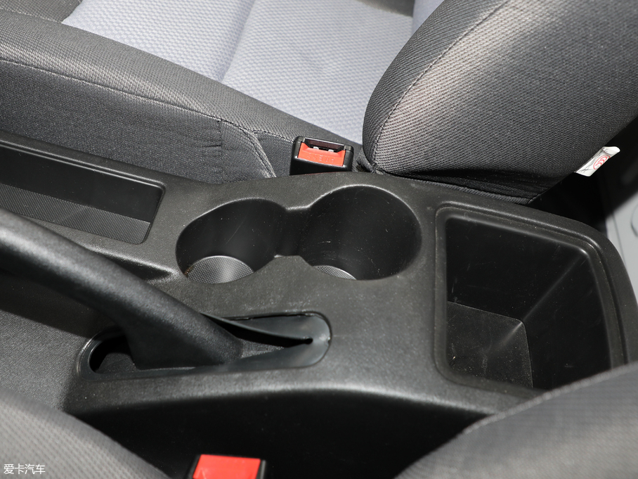 2018UF30 1.5L m~d745