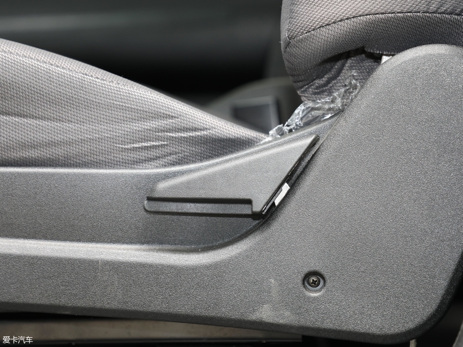 2018UF30 1.5L m~d745