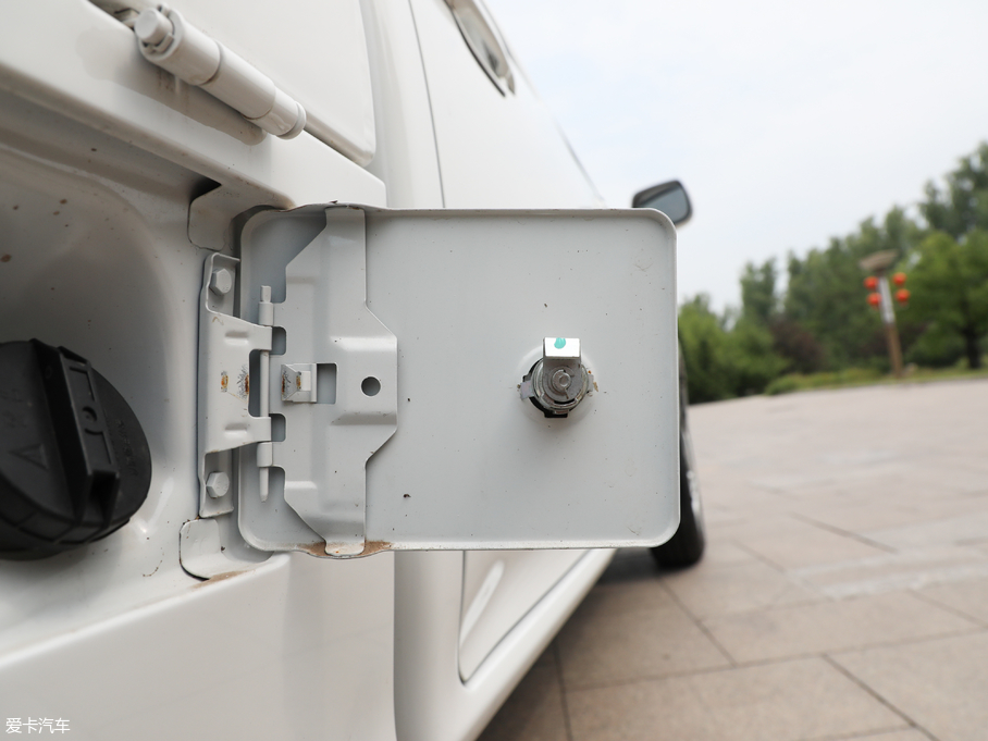 2018UF30 1.5L LSӢ ~d745