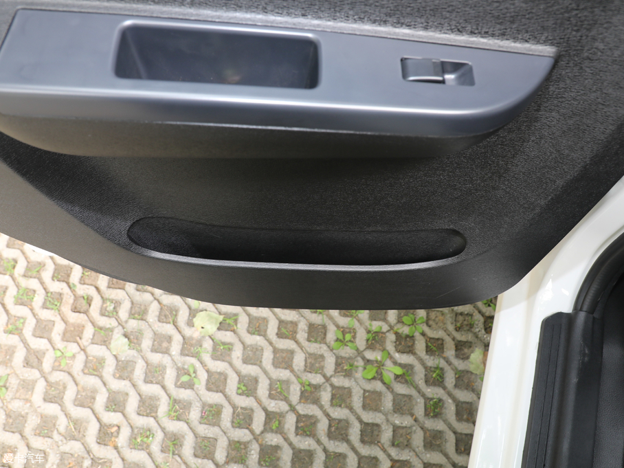 2018UF30 1.5L LSӢ ~d745