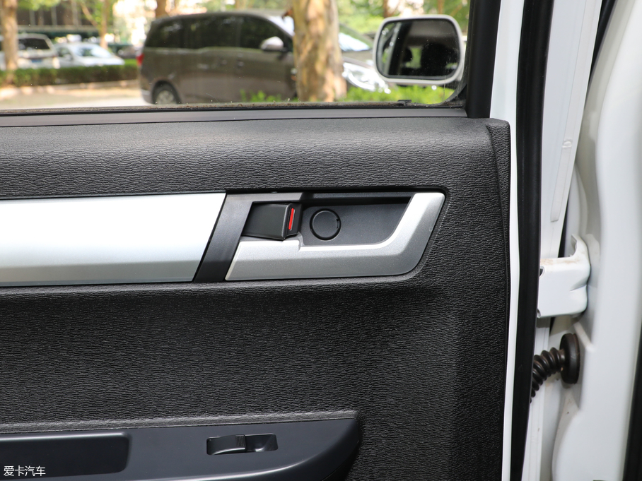 2018UF30 1.5L LSӢ ~d745