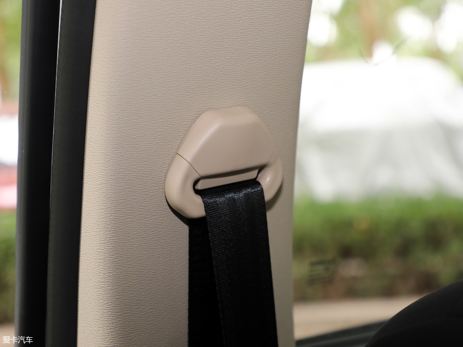 2018UF30 1.5L LSӢ ~d745