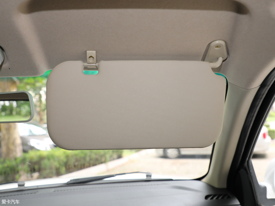 2018UF30 1.5L LSӢ ~d745