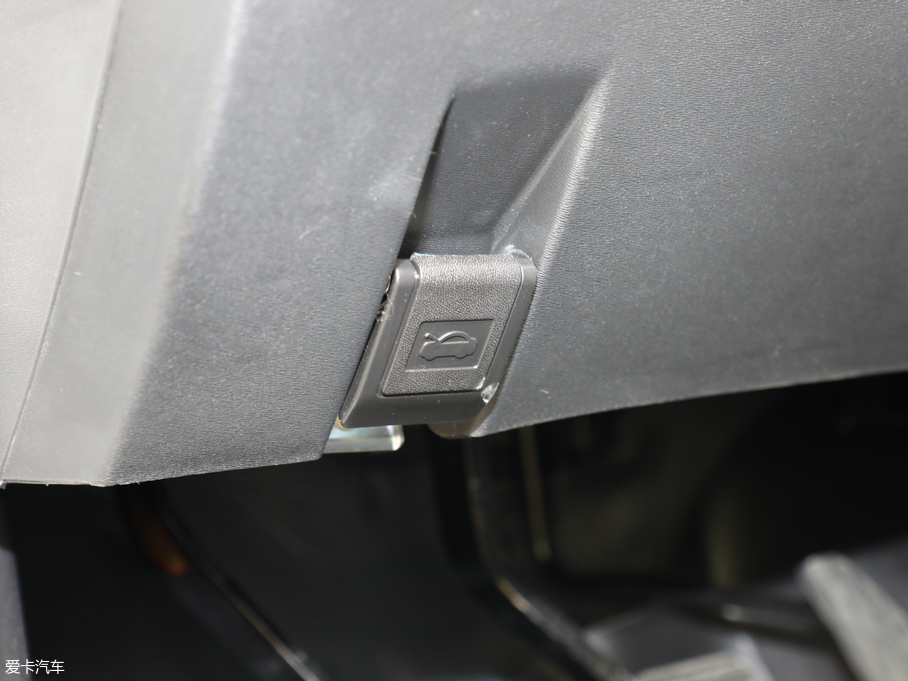 2018UF30 1.5L LSӢ ~d745