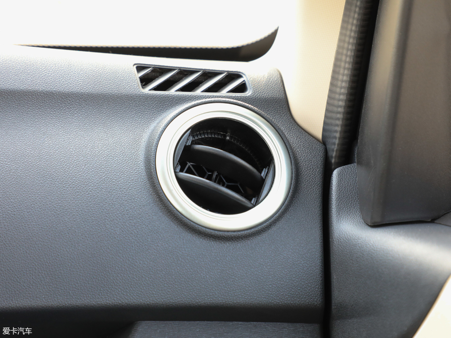 2018�����M80 1.5L �քӻ�����ƽ픱����T��؛