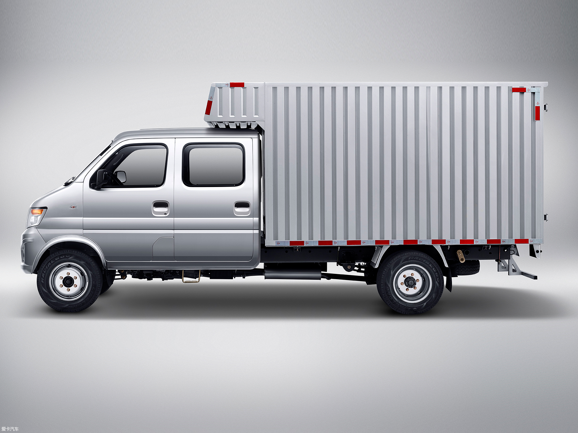5l 仓栅车单排舒适型3.6米货箱 l 1.5l 载货车双排舒适型