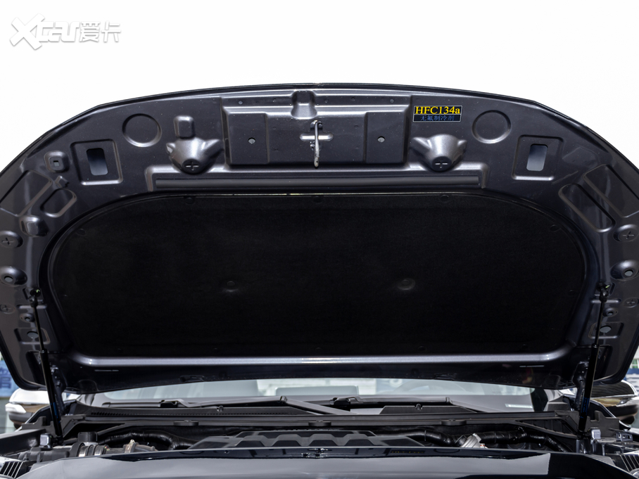 2020��P��F70 2.5T ����������L�S �~�d675KG ���� ��VI