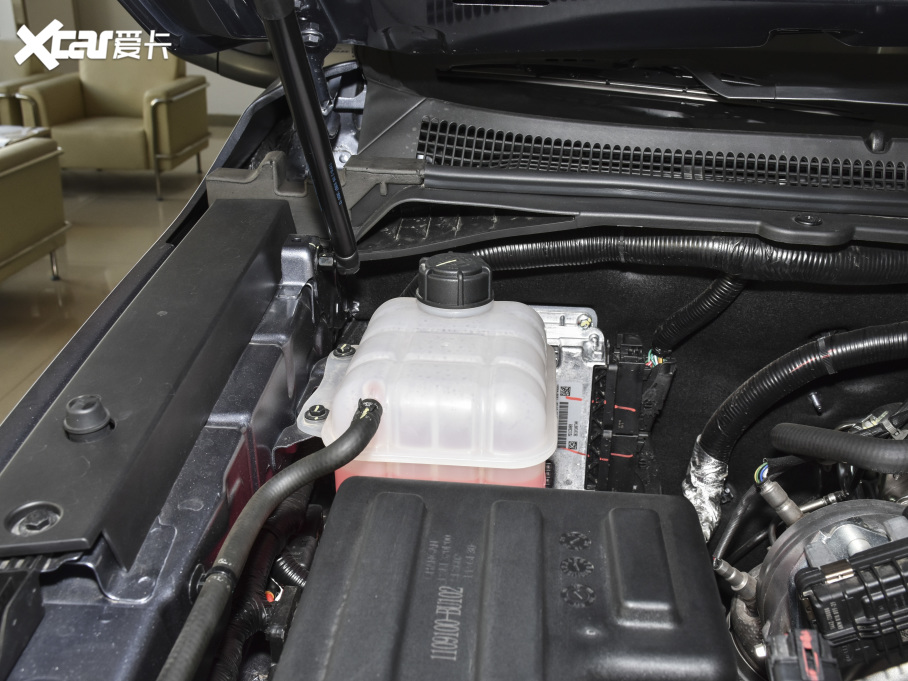 2020��P��F70 2.5T ���˜ʰ��L�S �~�d495KG ���� ��VI