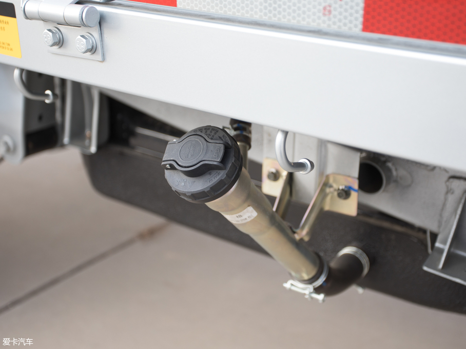 2019UT10 1.5L }܇ m ~d1310