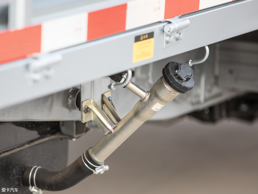 2019UT10 1.5L }܇ m ~d1310