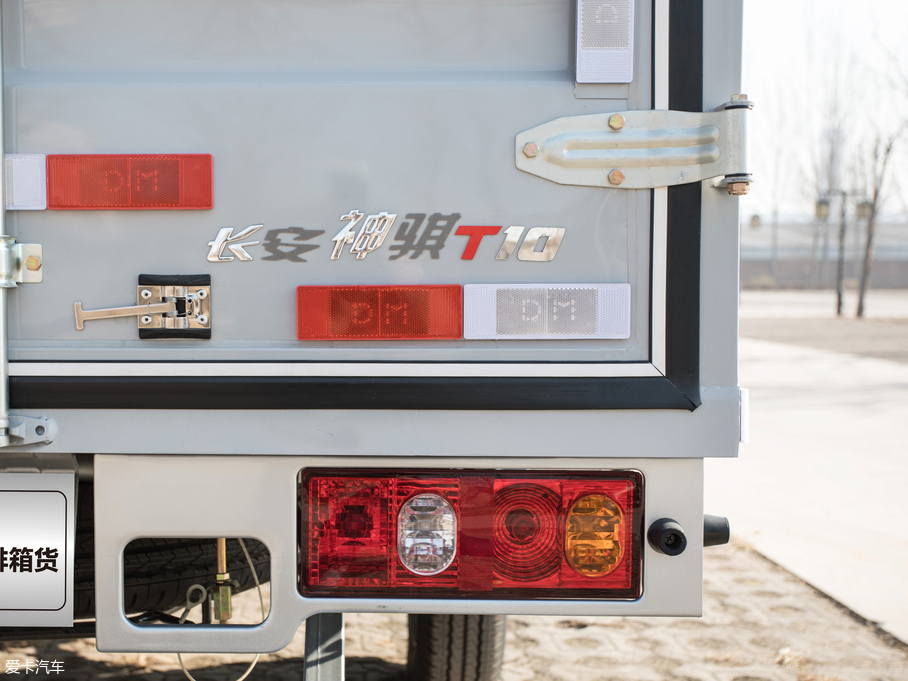 2019UT10 1.5L ؛܇p ˜ ~d595