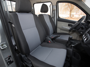 2019款1.5L 仓栅车双排 标准型 额载920 空间座椅