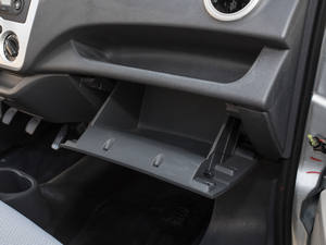 2019款1.5L 载货车双排 标准型 额载745 空间座椅