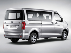2019款1.5L 标准型 6座 国V 整体外观