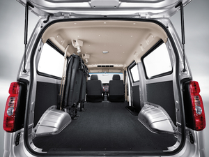 2019款1.5L 标准型 6座 国V 空间座椅