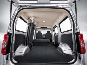 2019款1.5L 标准型 6座 国V 空间座椅