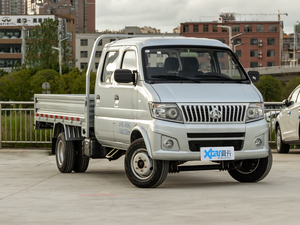 2020款T20L 1.5L 双排 国VI 整体外观