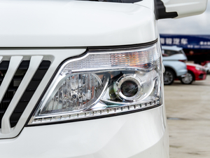 2020款1.5L 基本型 厢货2座 国VI 大灯