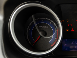 2020款1.5L 基本型 厢货2座 国VI 中控区