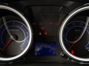 2020款1.5L 基本型 厢货2座 国VI 中控区
