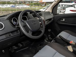 2020款1.5L 基本型 厢货2座 国VI 中控区