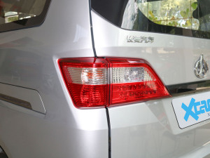 2021款1.4L 标准型客车 国VI 尾灯