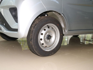 2021款1.4L 标准型客车 国VI 轮圈