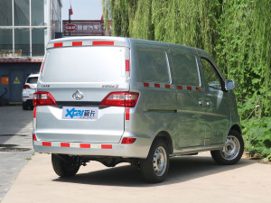 2021款1.4L 标准型厢货 国VI 右后45度