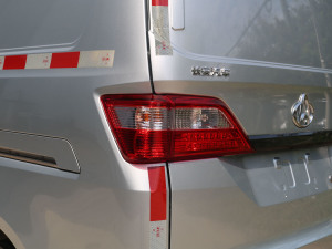 2021款1.4L 标准型厢货 国VI 尾灯