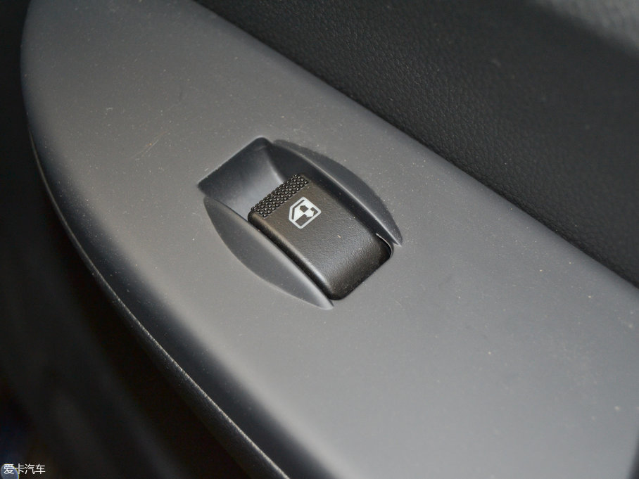 2017L(zhng)S50 1.5T A 6MT