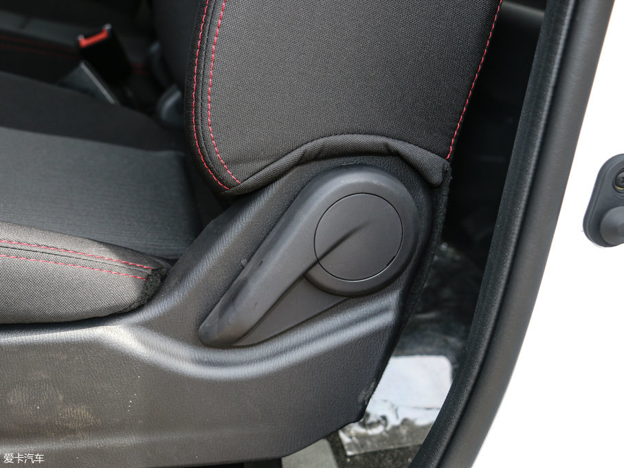 2017L(zhng)S50 1.5T m 6MT