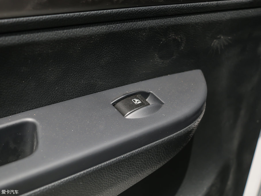 2017���L�����S50 1.5T ���m�� 6MT