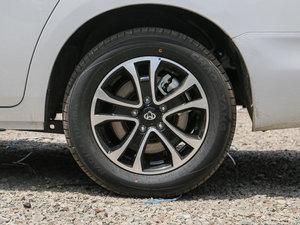 2017款1.5T 舒适型 6MT 轮圈