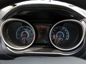 2017款1.5T 舒适型 6MT 仪表
