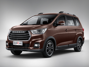 2018款1.5T 手动旗舰版 左前45度