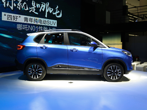 2019款380v 整体外观