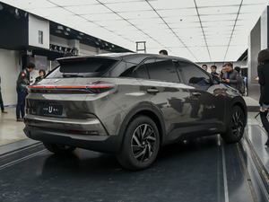 2020款520 U享 整体外观