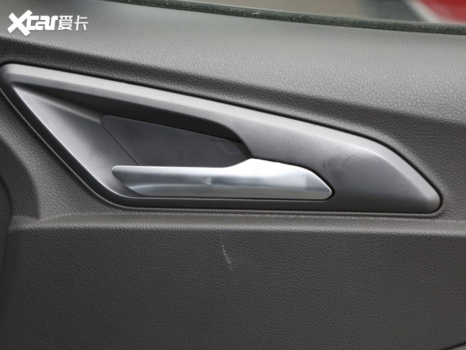 2021߸V Lm(x)ИI(y)ư