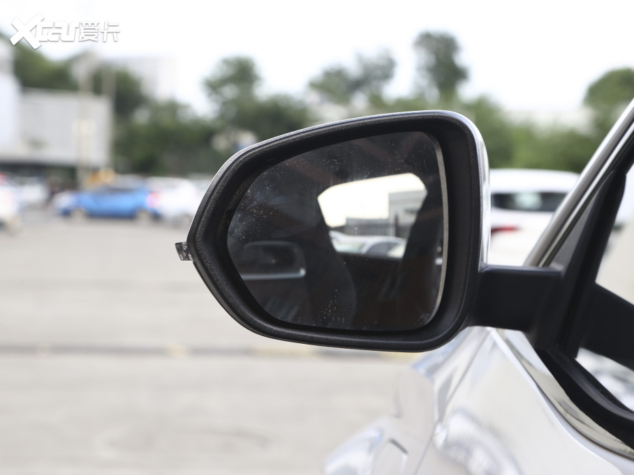 2021����߸U Pro 400 �ИI���ư�