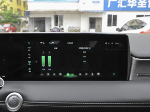 2021款Pro 400 巡航版 中控区