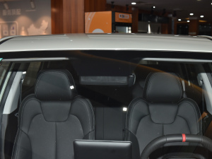 2022 300 Lite F ^