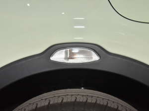 2022 300 Lite F ^