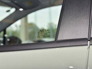 2022 300 Lite F ^