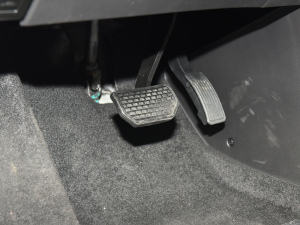 2022 300 Lite F п؅^