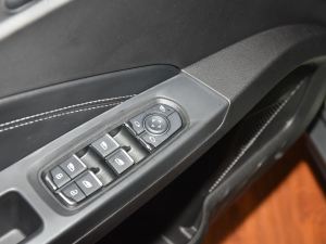 2022 300 Lite F п؅^