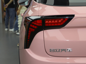 2022 400 Lite ɫƿ ^