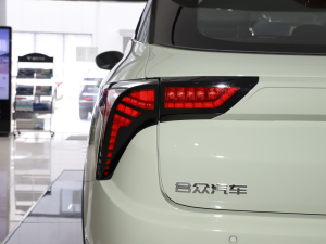 2022 400 Lite (x)(ji)^